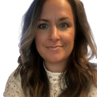 Headshot of Annika Holsten