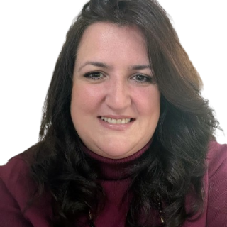 Headshot of Tamara Snowdon